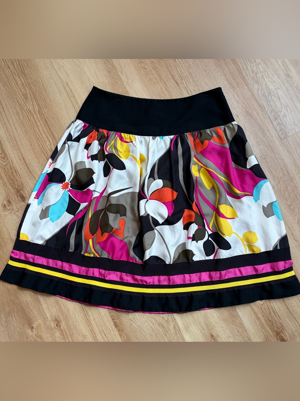 Vintage A-Line Skirt Floral Bkack Pink Yellow Teal Nygard 100% silk size 12